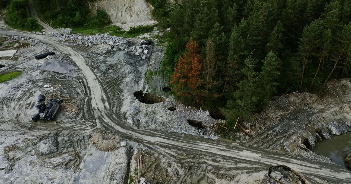 Fokozatosan omlik be a bánya – VIDEÓVAL